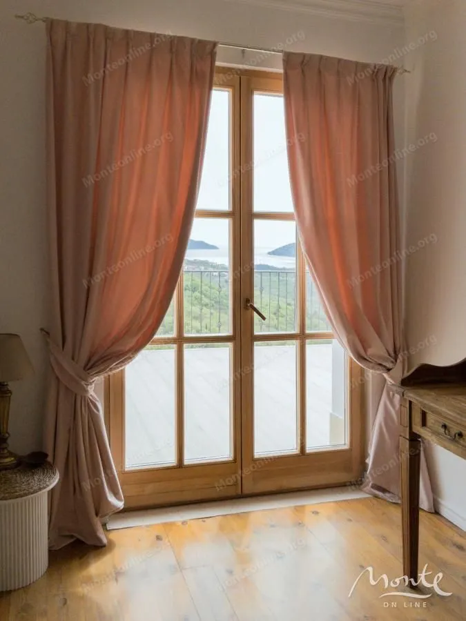 Sale, house, 354m², Ratiševina, Herceg Novi