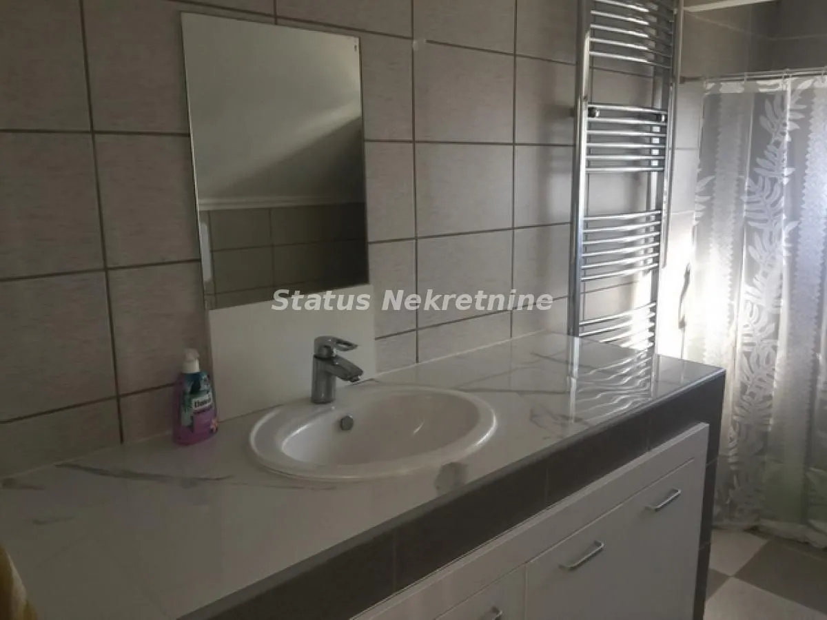 Izdavanje, četvorosoban stan, 89m², Futog, Novi Sad Sve Podlokacije