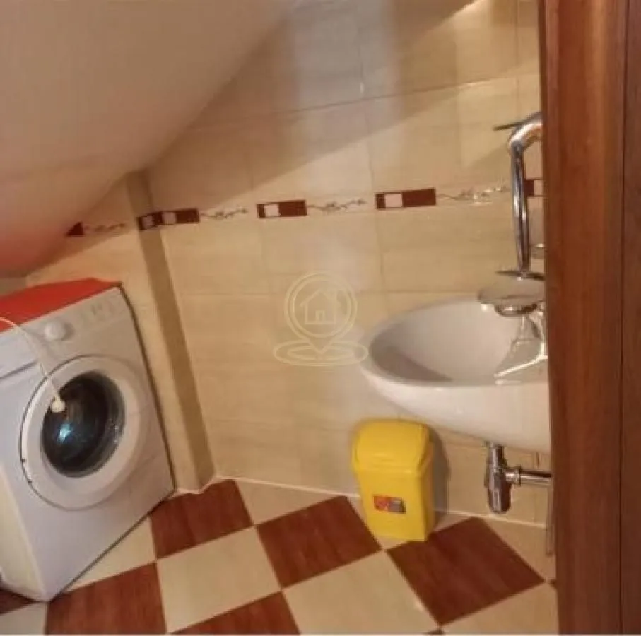 Izdavanje, jednosoban stan, 40m², Grbavica, Novi Sad Sve Podlokacije
