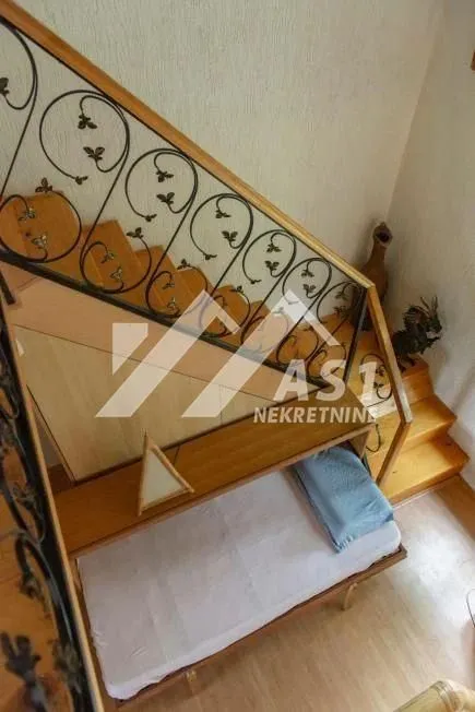 Izdavanje, kuća, 70m², Bukovački plato, Petrovaradin