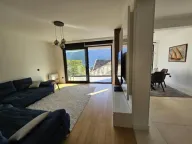 Prodaja, trosoban stan, 90m2, Dobrota, Kotor