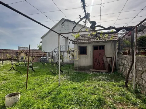 Sale, house, 95m², Momišići, Podgorica - image 13