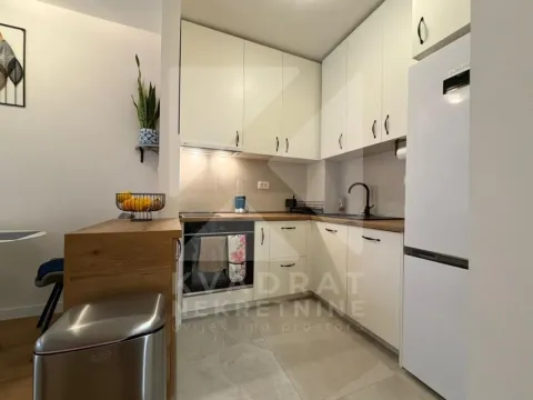 Sale, one bedroom apartment, 40m², Central Point, Podgorica - image 6