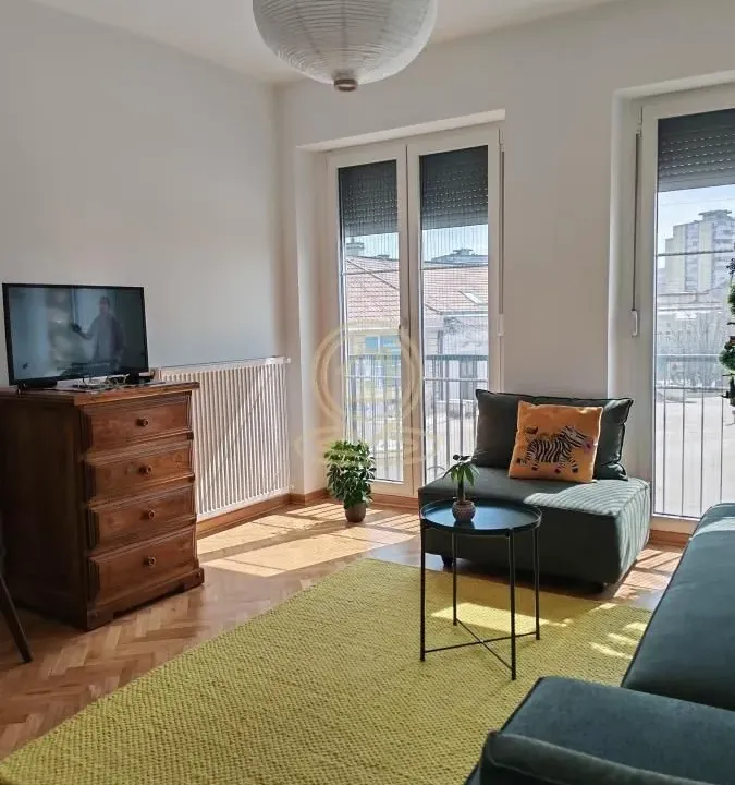 Prodaja, trosoban stan, 66m², Centar, Kragujevac