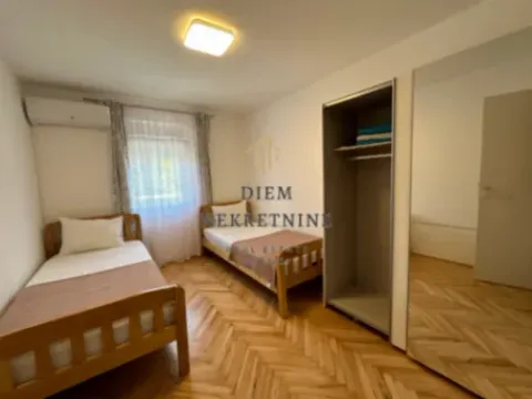 Izdavanje, dvosoban stan, 120m², Stari Aerodrom, Podgorica - image 10