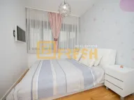 Izdavanje, trosoban stan, 102m², Centar, Podgorica - image 14