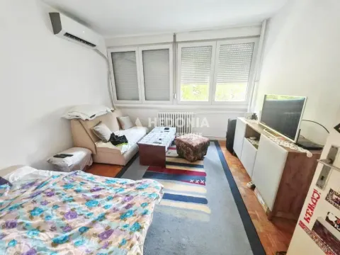Prodaja, dvosoban stan, 54m², Zemun Sve Podlokacije, Beograd