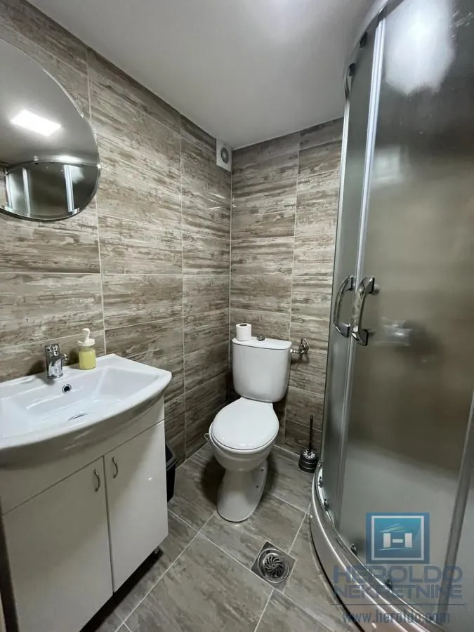 Prodaja, kuća, 400m², Tavrića obori, Jagodina