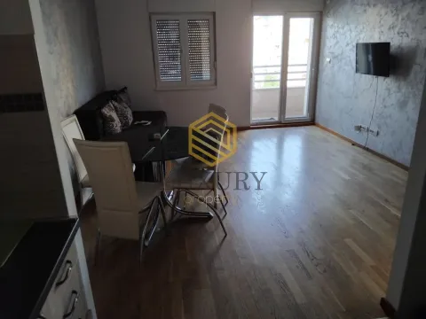 Rent, one bedroom apartment, 45m², City Kvart, Podgorica - image 6
