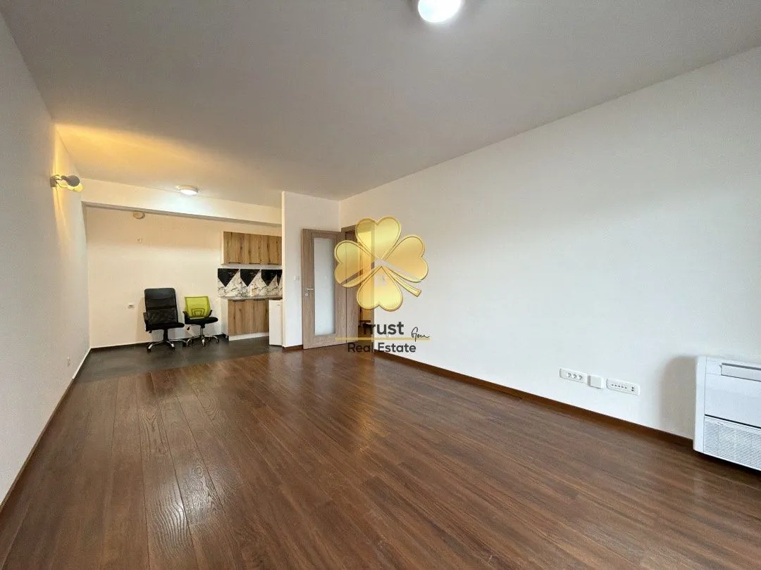 Izdavanje, dvosoban stan, 70m², Master Kvart, Podgorica