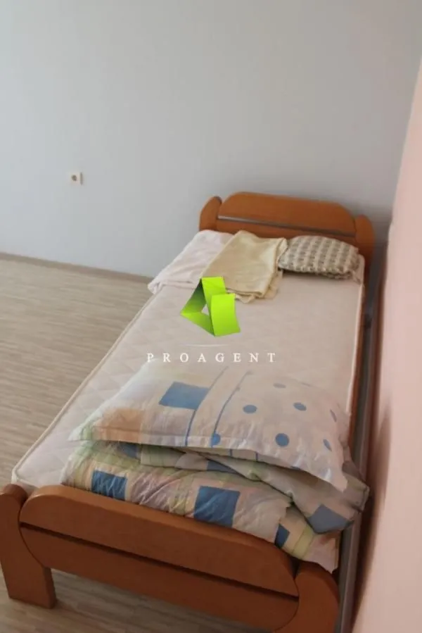 Rent, office space, 1500m², Crveni Krst, Niš