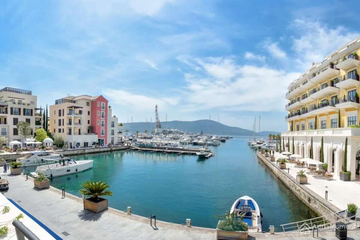 Prodaja, dvosoban stan, 131m², Porto Montenegro, Tivat