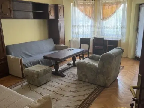 Izdavanje, kuća, 340m², Zemun Sve Podlokacije, Beograd - image 7