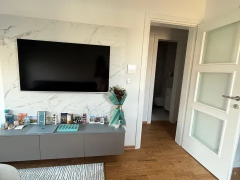 Rent, one bedroom apartment, 33m², City Kvart, Podgorica - image 10