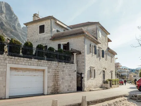 Prodaja, kuća, 246m², Kotor, Crna Gora - image 21