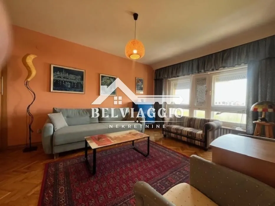 Izdavanje, dvosoban stan, 54m², Bandžovo brdo, Rožaje