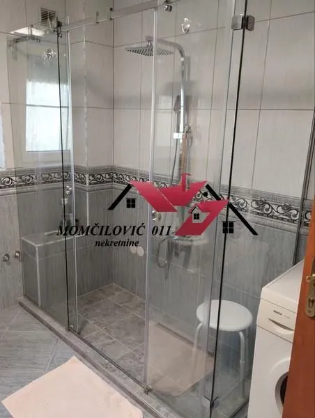 Sale, house, 450m², Zemun Ugrinovci, Zemun Sve Podlokacije