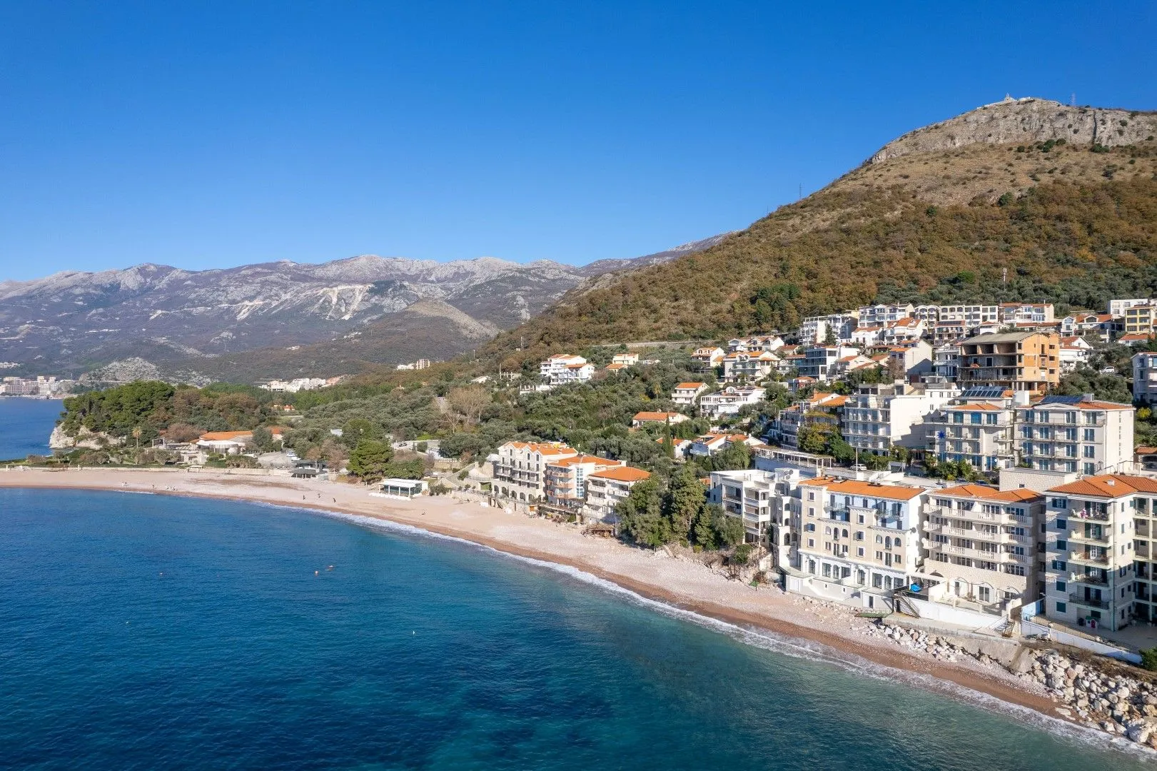 Sale, three bedroom apartment, 222m², Sveti Stefan, Budva