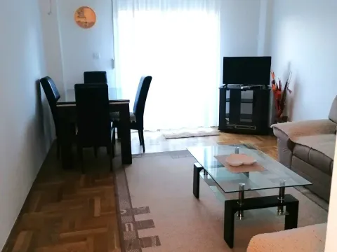 Rent, one bedroom apartment, 50m², Momišići, Podgorica - image 2