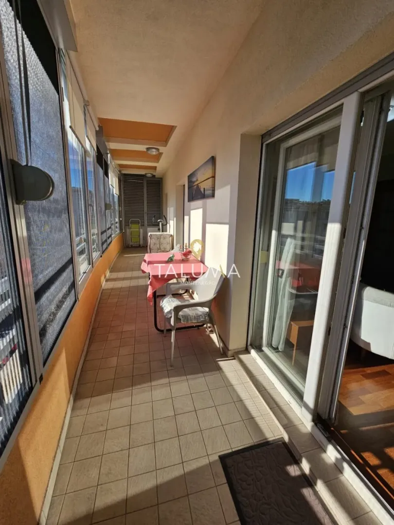 Rent, two bedroom apartment, 75m², City Kvart, Podgorica