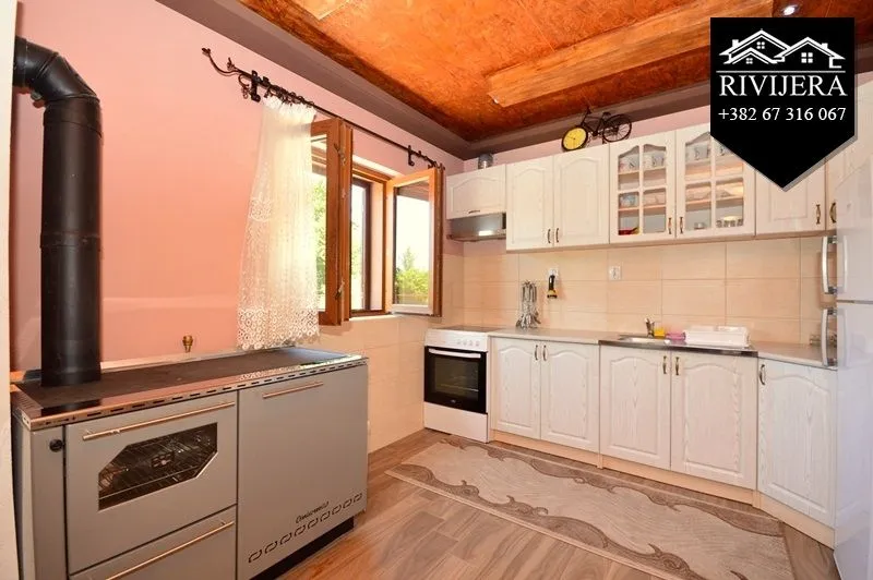 Prodaja, kuća, 280m², Vrbanj, Herceg Novi