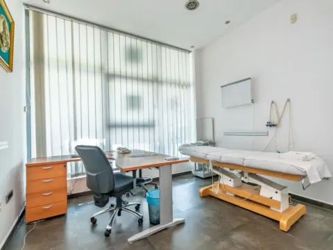 Prodaja, poslovni prostor, 327m², Blok 5, Podgorica - image 2