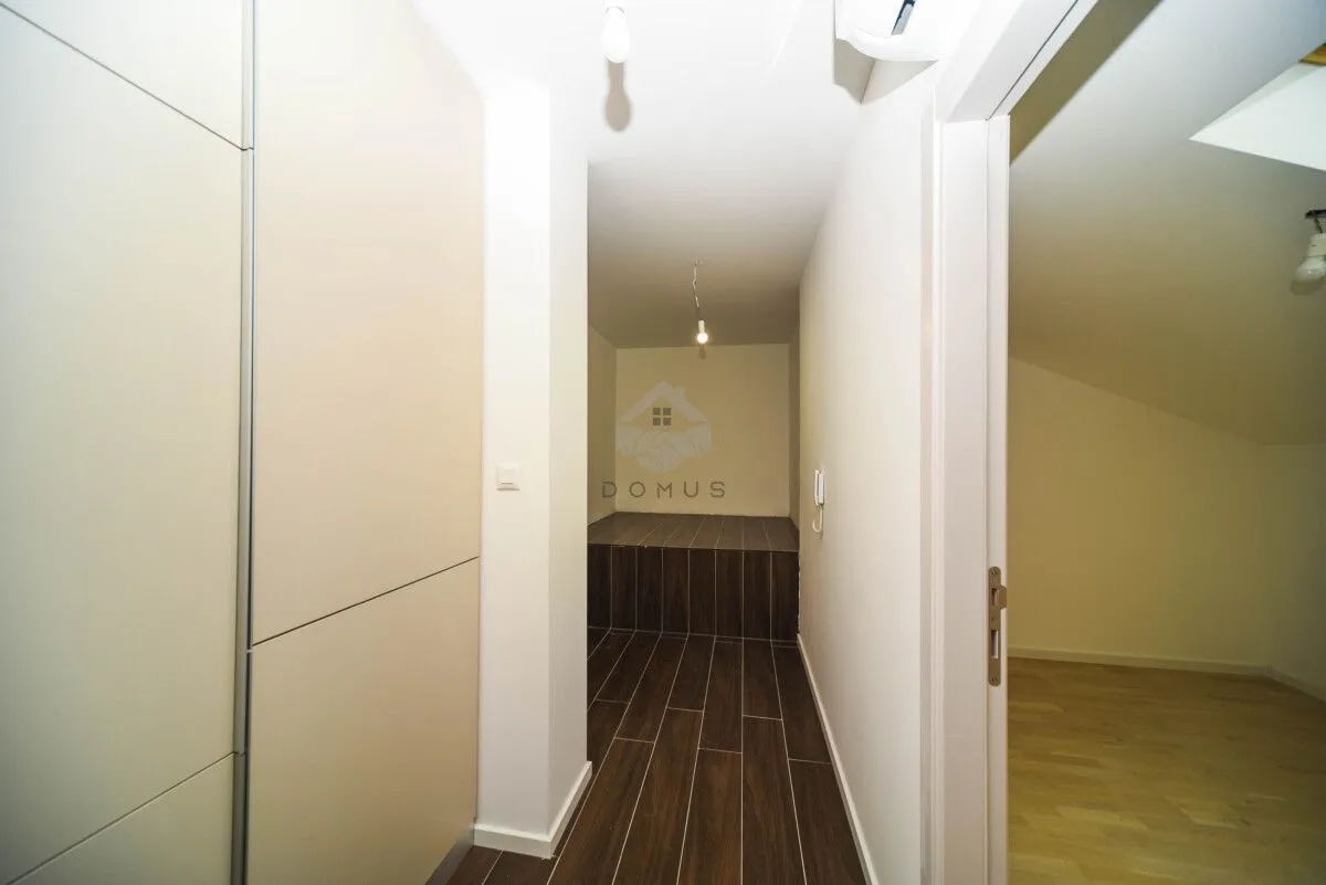Prodaja, jednosoban stan, 54m², Tološi, Podgorica