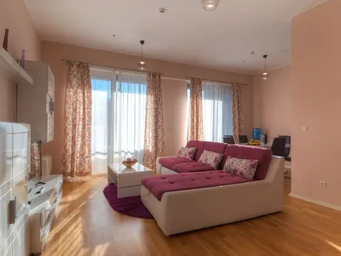 Prodaja, trosoban stan, 104m², Budva, Crna Gora - image 15