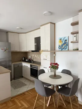 Rent, two bedroom apartment, 56m², City Kvart, Podgorica - image 4