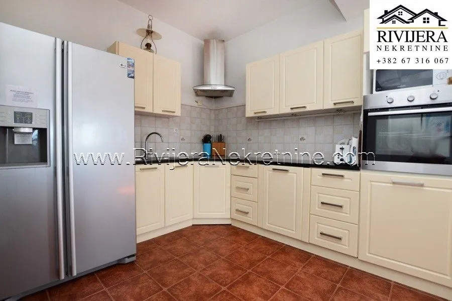 Prodaja, dvosoban stan, 90m², Kumbor, Herceg Novi