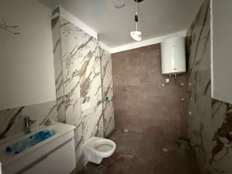 Prodaja, jednosoban stan, 50m², Bečići, Budva - image 4