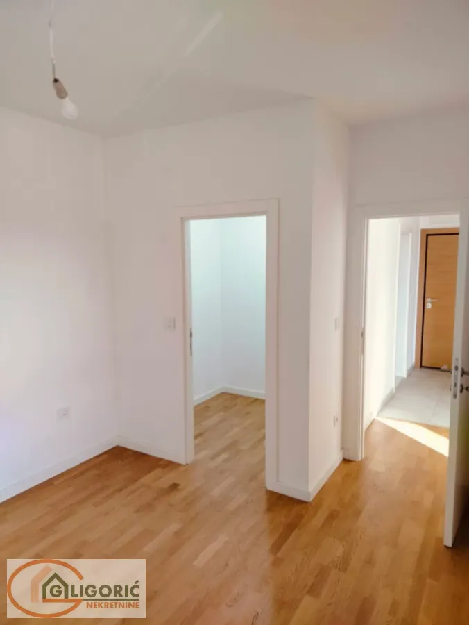 Prodaja, dvosoban stan, 44m², Novo naselje, Novi Sad