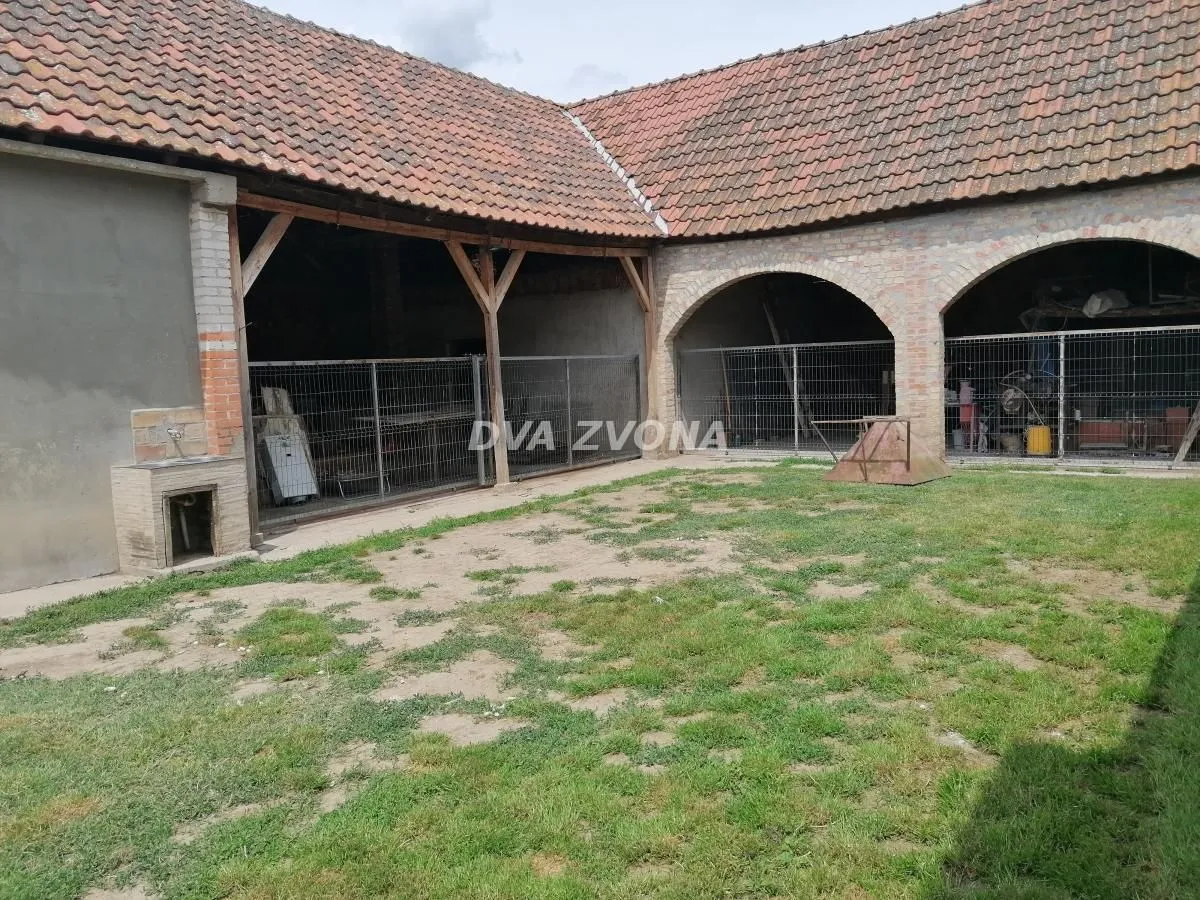 Prodaja, kuća, 216m², Novi Slankamen, Inđija