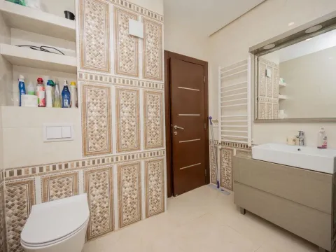 Prodaja, trosoban stan, 127m², Preko Morače, Podgorica - image 19