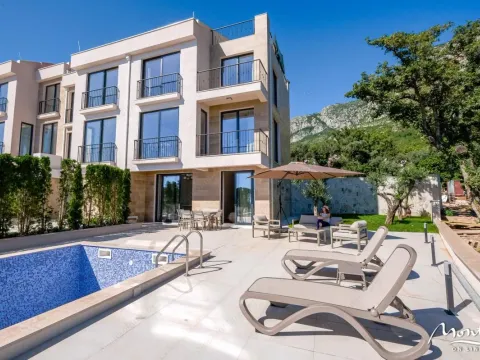 Sale, house, 220m², Reževići, Budva - image 1