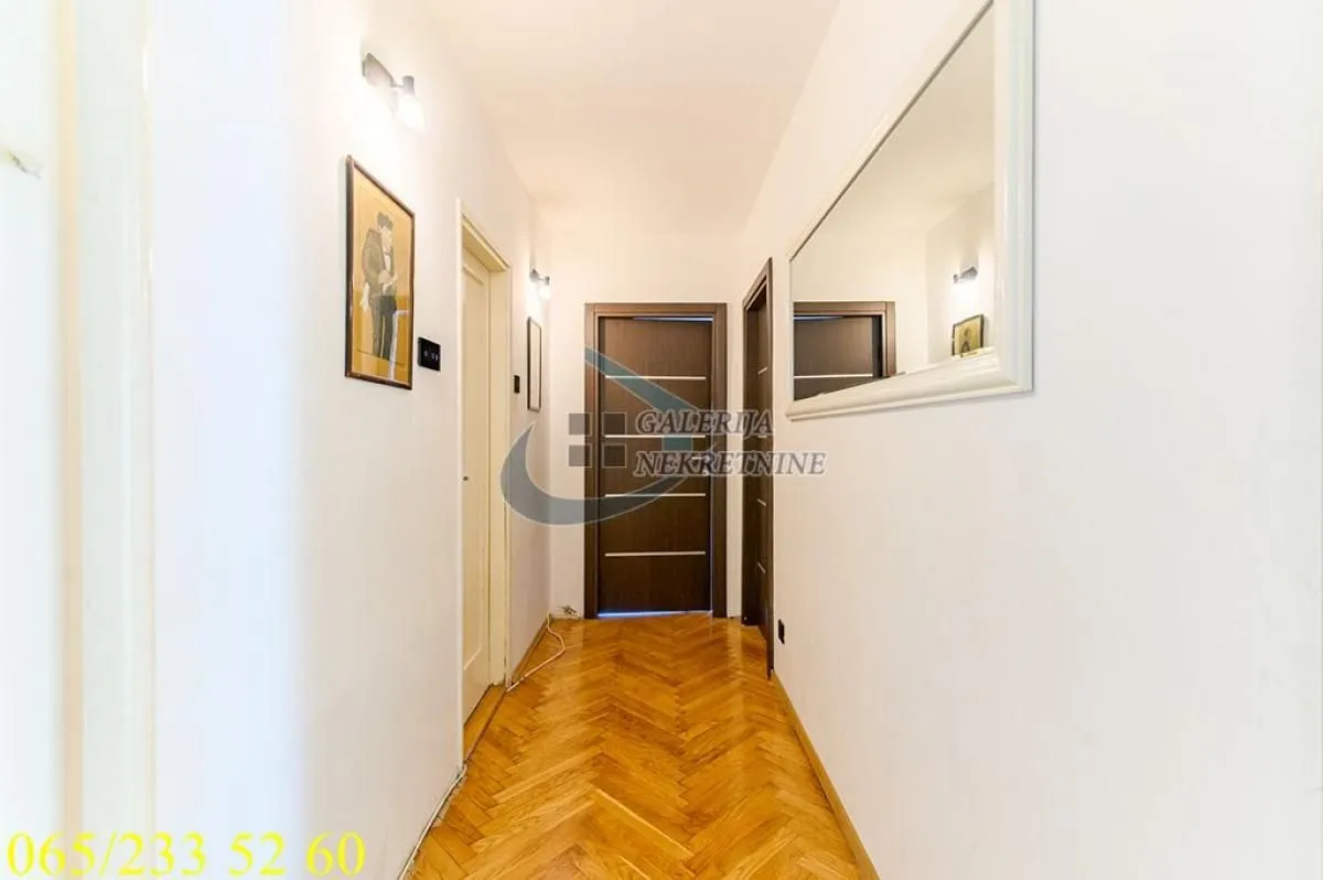 Prodaja, trosoban stan, 68m², Stari Grad, Beograd