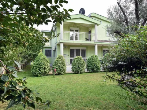 Prodaja, kuća, 175m², Velje Brdo, Podgorica - image 3
