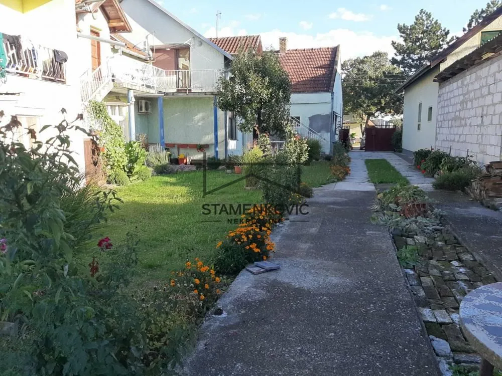 Prodaja, kuća, 300m², Temerin, Novi Sad