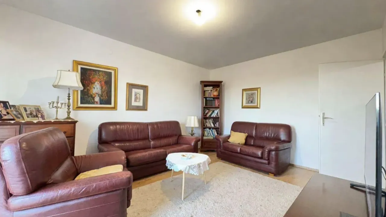 Izdavanje, jednosoban stan, 65m², Pobrežje, Podgorica