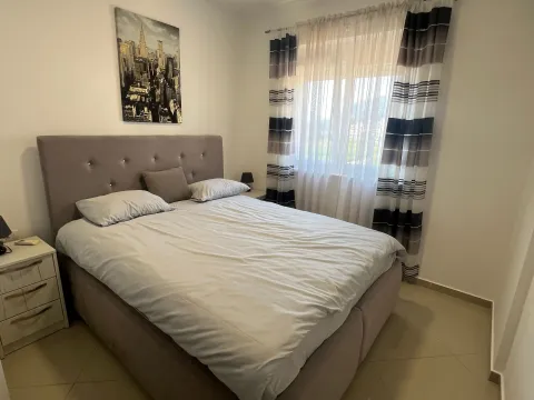 Izdavanje, dvosoban stan, 84m², Šušanj, Bar - image 7