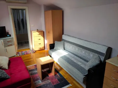 Izdavanje, garsonjera, 24m², Novi Sad Sve Podlokacije, Novi Sad - image 2