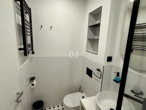 Izdavanje, kuća, 125m², Donja Lastva, Tivat - image 7