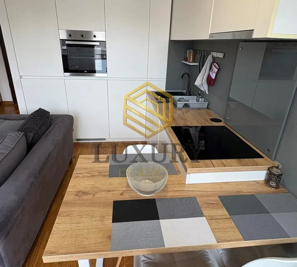 Izdavanje, garsonjera, 33m², City Kvart, Podgorica