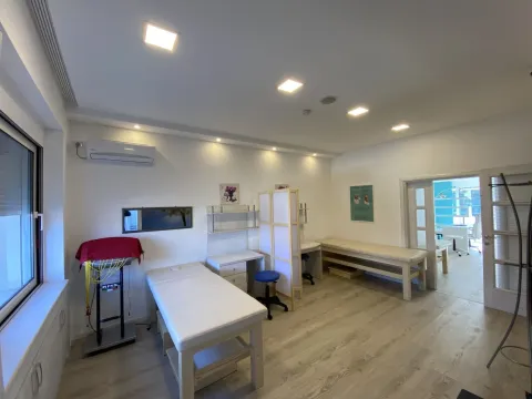 Sale, office space, 75m², Centar, Podgorica - image 18