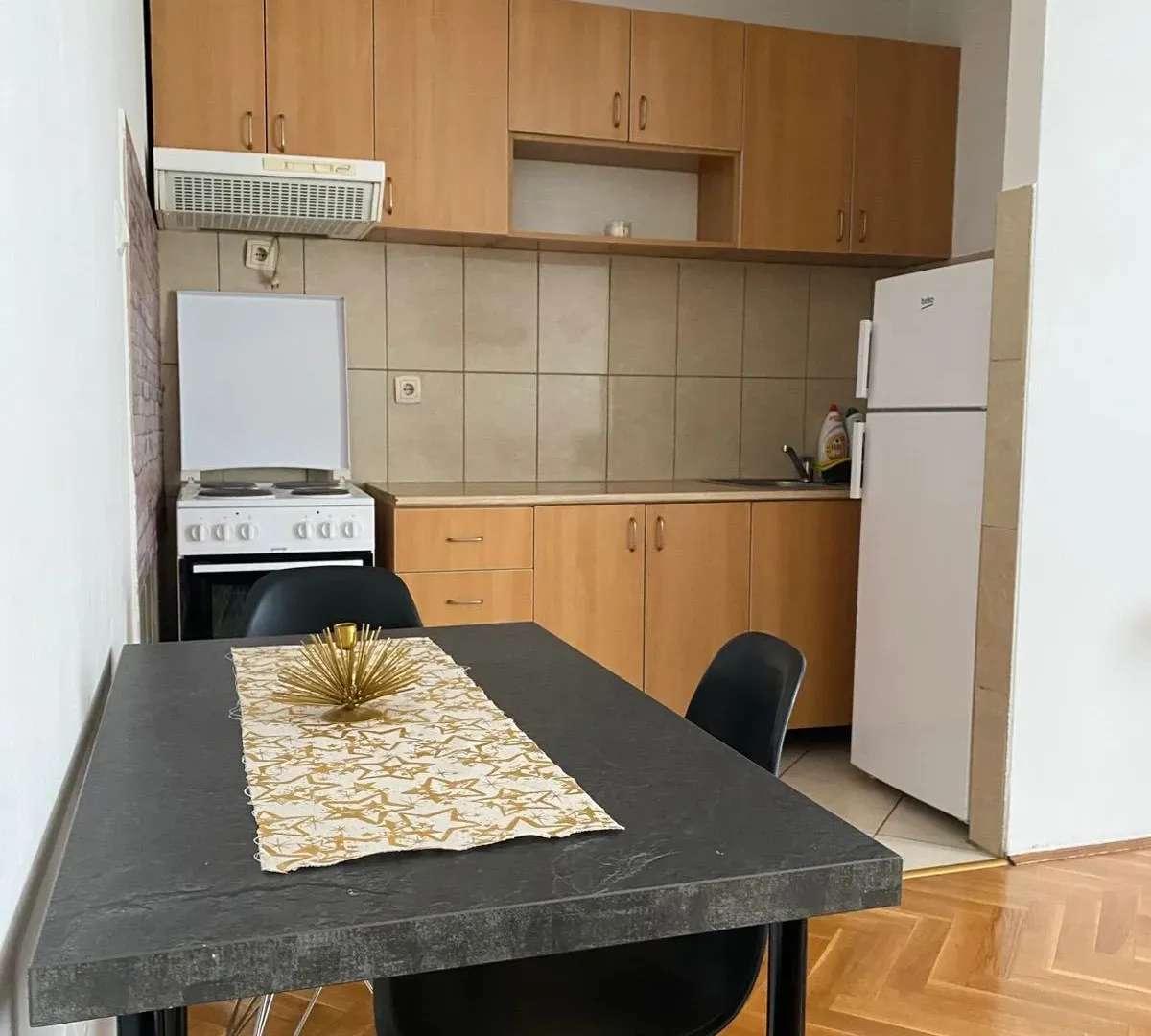 Rent, studio apartment, 28m², Blok 9, Podgorica