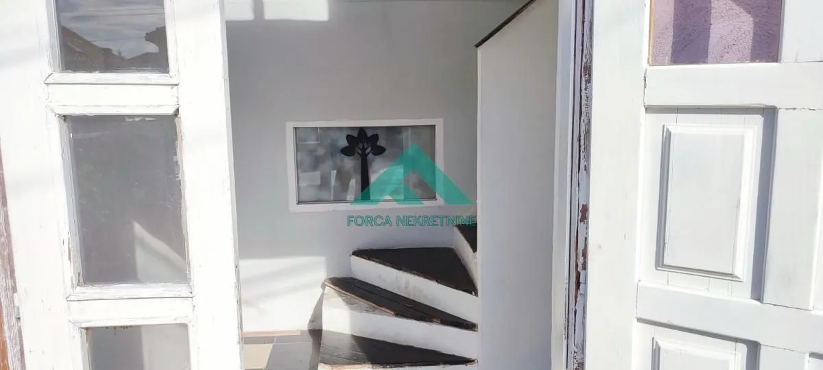 Sale, house, 120m², Mali Mokri Lug, Zvezdara Sve Podlokacije