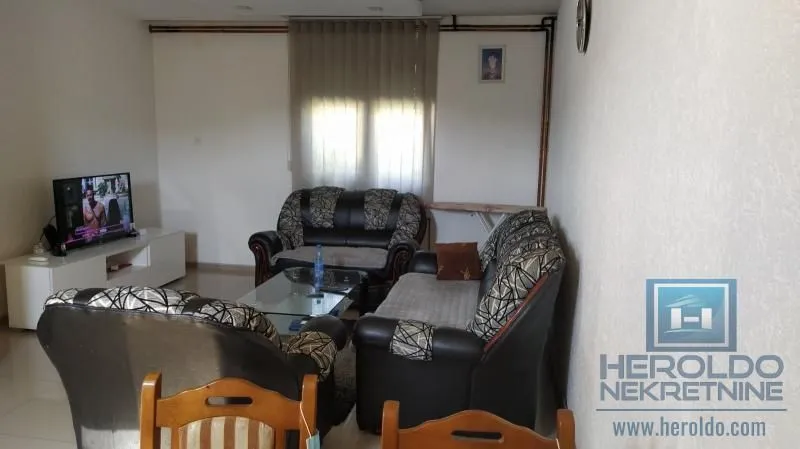 Prodaja, kuća, 440m², Kolonija, Jagodina