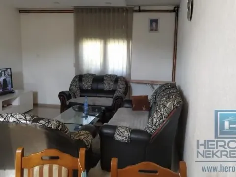 Prodaja, kuća, 440m², Kolonija, Jagodina - image 14