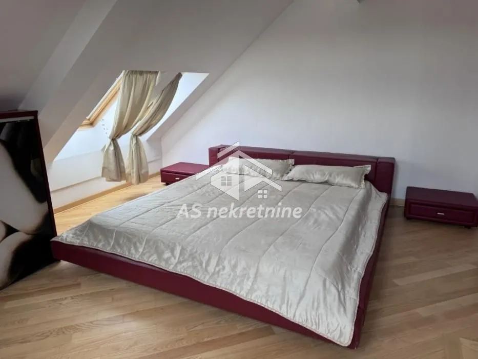 Izdavanje, stan, 220m², Savski Venac, Beograd