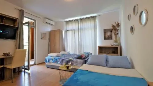 Rent, studio apartment, 33m², Bečići, Budva